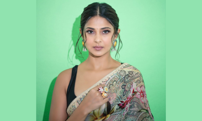 Jennifer Winget Wiki, Biography, Height, Figure, Instagram, Movies and TV Shows, Hot Web Series, Affairs, Age, Net Worth